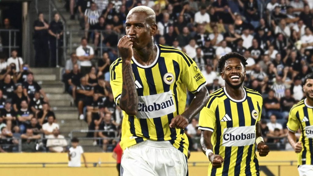 Anderson Talisca’dan tarihi başarı: Alex de Souza’yı geride bıraktı!
