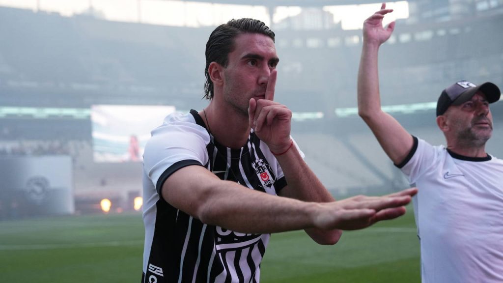 Beşiktaş’ın UEFA listesinde değişiklik! Dusan Vlahovic kararı…