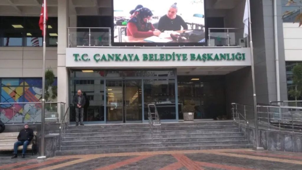 Çankaya Belediye Başkan Vekili Haldun Güler ve 33 meclis üyesi Yeni Parti’ye katıldı