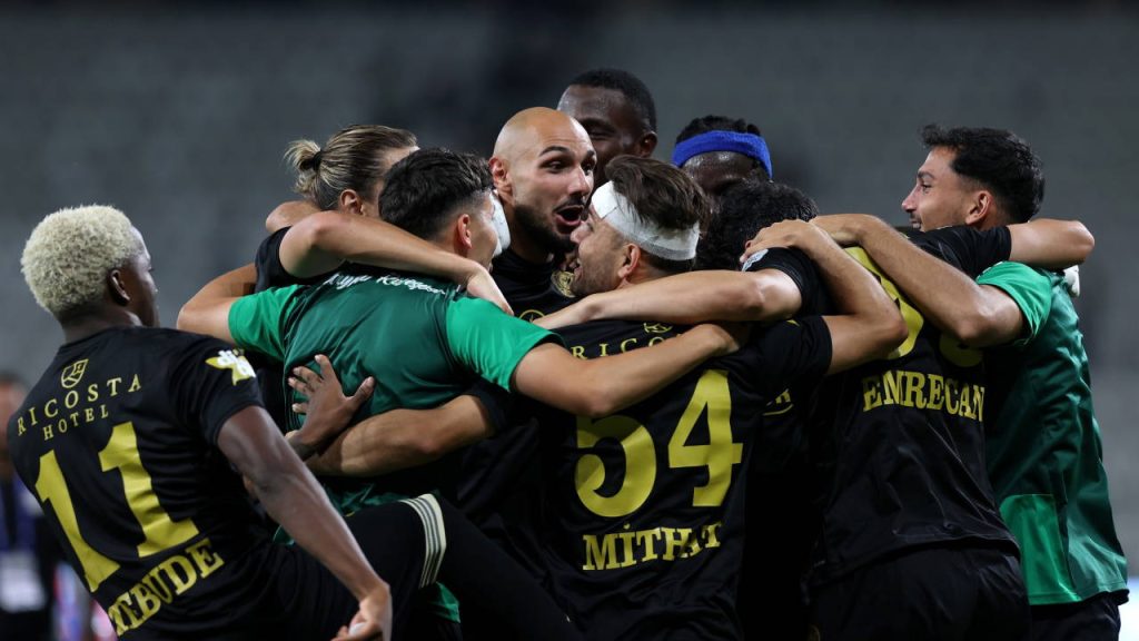 Çaykur Rizespor, Konyaspor deplasmanında 90+7’de güldü!
