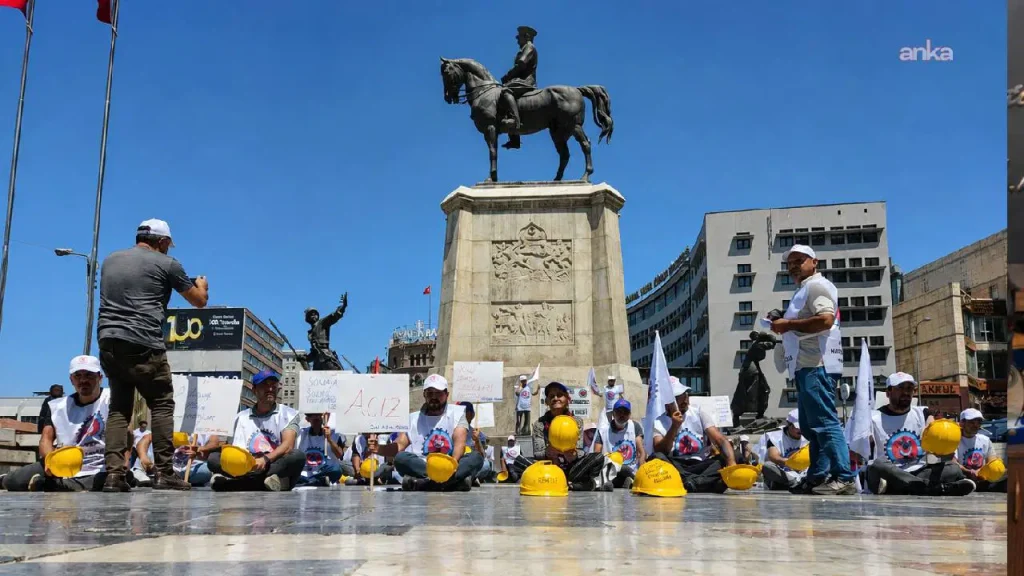 Doruk Madencilik işçilerinin oturma eylemi sürüyor: ‘Ne yapalım, kendimizi mi yakalım?’