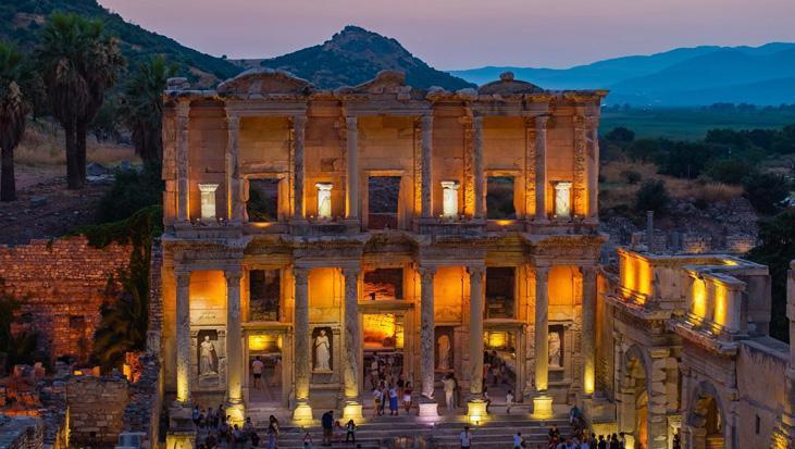 Efes’te Gece Müzeciliğine 2 ayda 213 bin ziyaret!