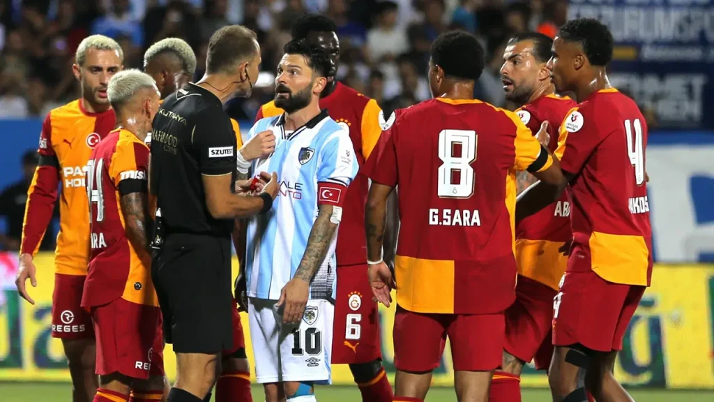 Eski hakemler Erzurumspor FK – Galatasaray maçını değerlendirdi: İlk golden önce kaleciye faul var mı?