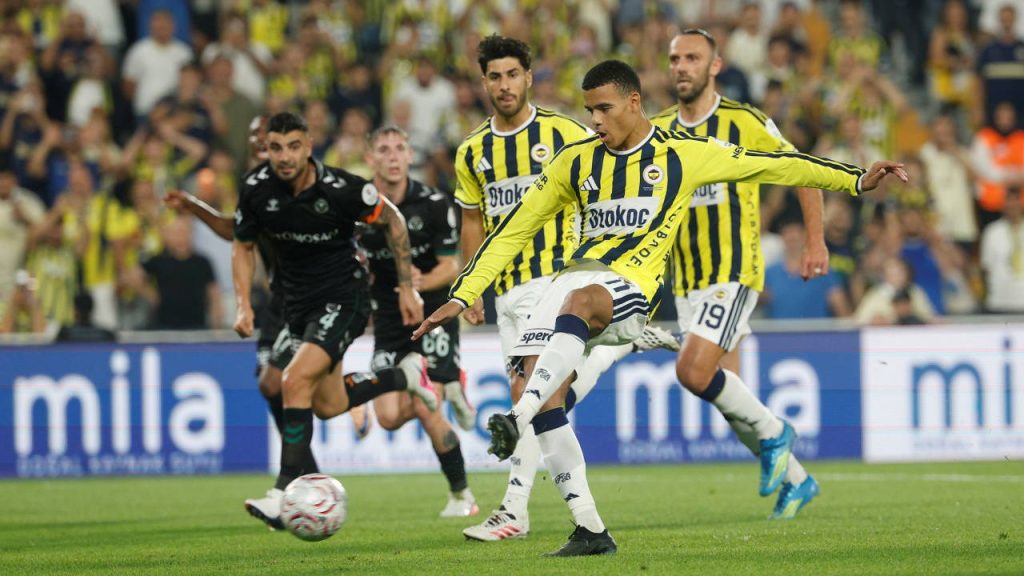 Eski hakemler yorumladı: Fenerbahçe maçındaki penaltı kararı doğru mu?