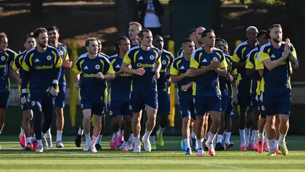 Fenerbahçe’nin Avrupa kadrosunda Sturm Graz maçı öncesi değişiklik!