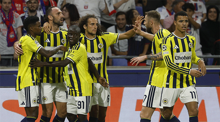 Fenerbahçe’nin Şampiyonlar Ligi zaferi sonrası Halil Özer’den büyük övgü: Lyon’u aciz durumlarda bıraktılar