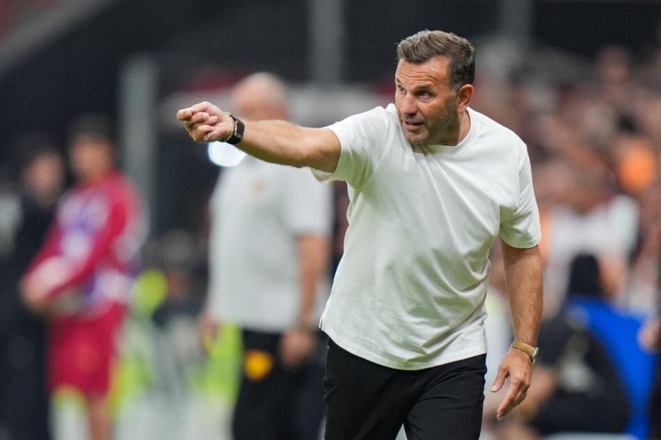 Galatasaray’da Okan Buruk’tan transfer açıklaması! ‘Son günleri değerlendirmek istiyoruz’