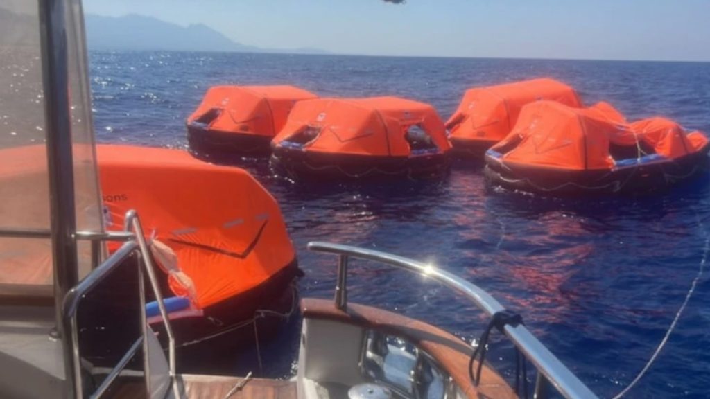 Girne’deki gemi kazasında kayıplar aranıyor