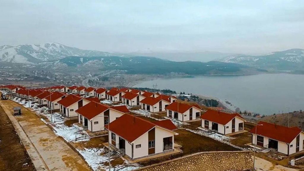İlk Evim konut kredisi başvuruları ne zaman başlayacak? 1.20 faizli ilk evim kredisi şartları neler?