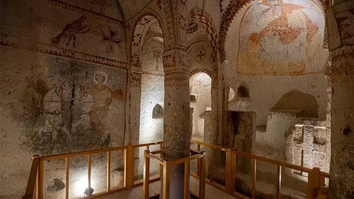 Kapadokya’nın kalbi Göreme Açık Hava Müzesi ziyaretçilerini bin beş yüz yıllık tarihle buluşturuyor