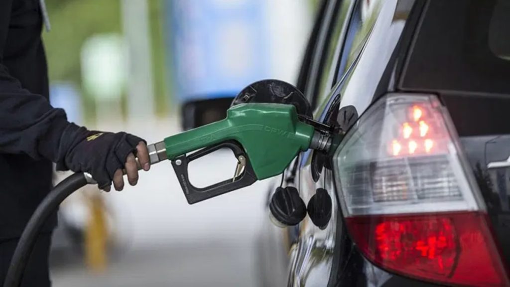 Motorinde büyük indirim: Gece yarısı fiyatlar değişti