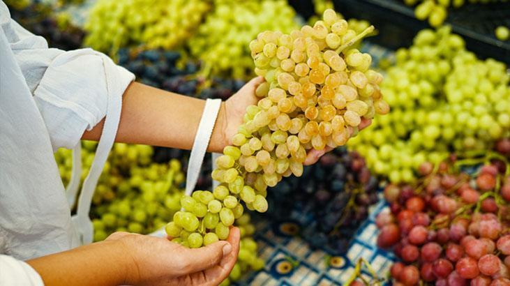 Pazardaki meyveleri tozlu sanıp almayan çok! Aslında mühür gibiymiş