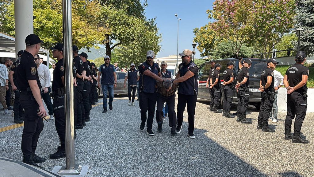 Son dakika… ‘Erdoğan’a suikast’ timindeki eski yüzbaşı Burkay Karatepe adliyeye sevk edildi