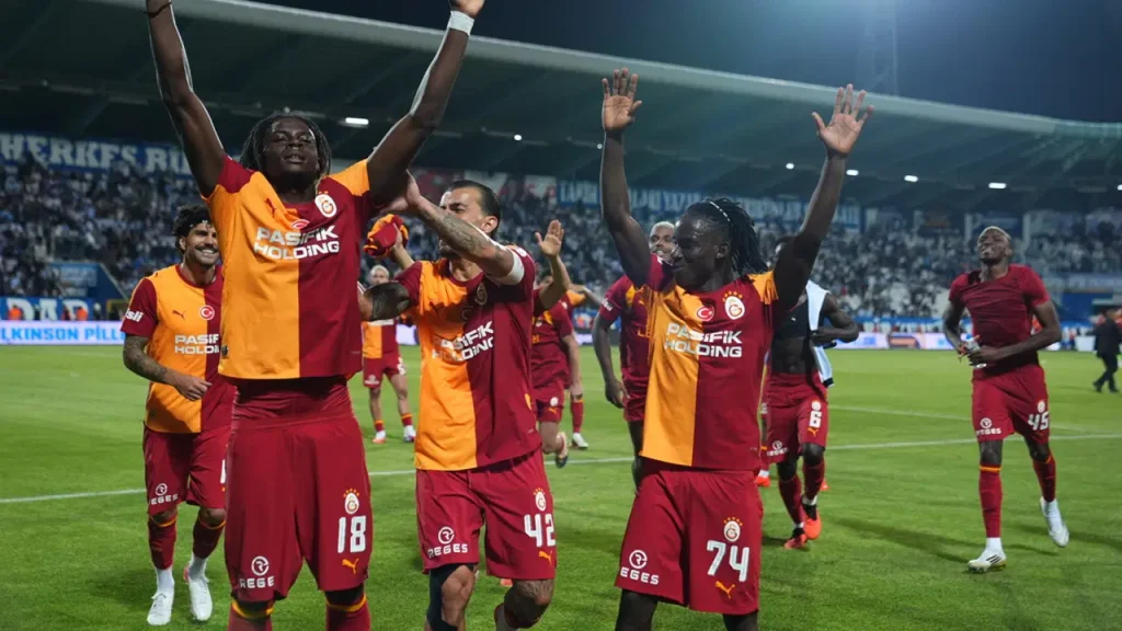 Spor yazarları Erzurumspor FK – Galatasaray maçını yorumladı: ‘Türkiye’de hiçbir takımda oynayamaz’