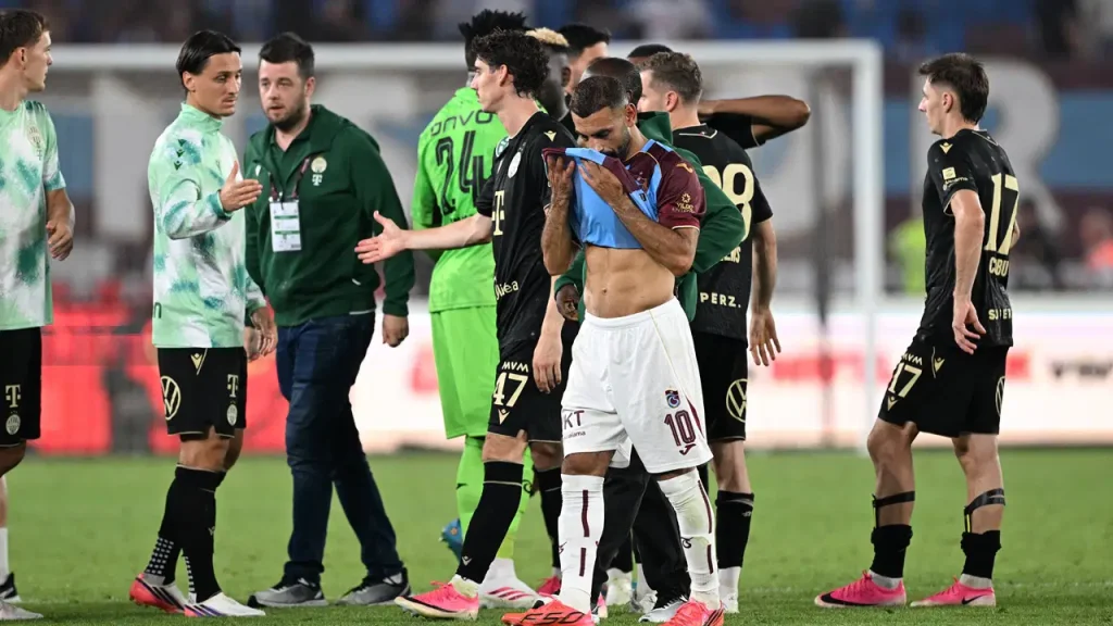 Spor yazarları Trabzonspor – Ferencvaros maçını değerlendirdi: ‘Hayal kırıklığının faturası Salah’a değil, Fatih Tekke’ye yazar’