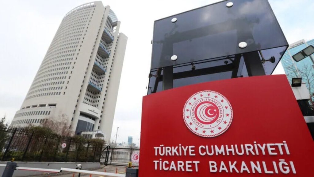 Ticaret Bakanlığı: Kırklareli Dereköy Gümrük Kapısı 3,5 ton altı ticari araç girişlerine açıldı