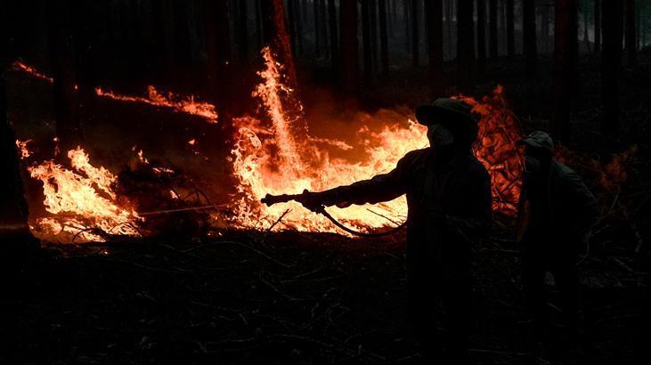 Türkiye alevlerle mücadele ediyor! Bakan Yumaklı son durumu paylaştı: 218 yangından 213’ü kontrol altına alındı
