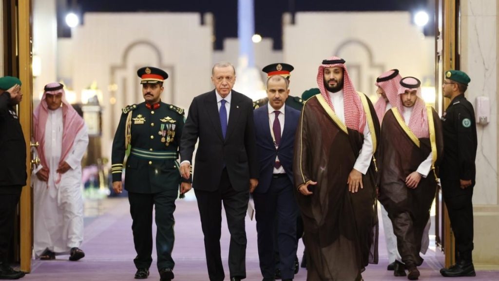 Türkiye, Suudi Arabistan ve Pakistan üçlü savunma anlaşması imzalayacak