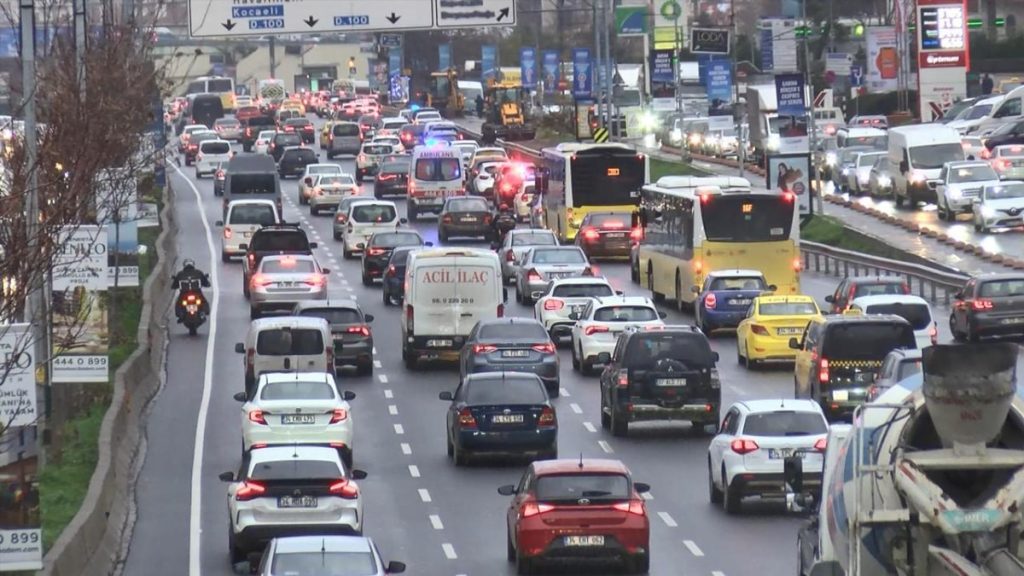 Türkiye’de illere göre otomobillerin yaş ortalamaları açıklandı
