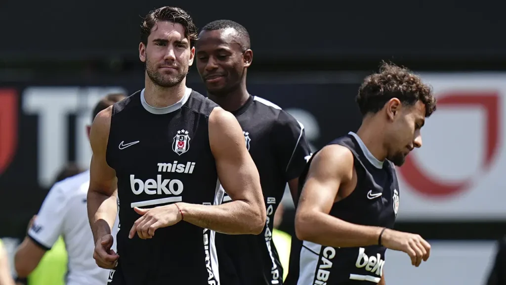 Vlahovic, Zalgiris maçında oynayacak mı? Beşiktaş-Zalgiris maçında Dusan Vlahovic ilk 11’de mi, yedek mi?