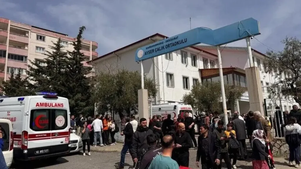 10 kişinin öldüğü okul saldırısı davasında ilk duruşma başladı: İsa Aras Mersinli’nin anne ve babası hakim karşısında!