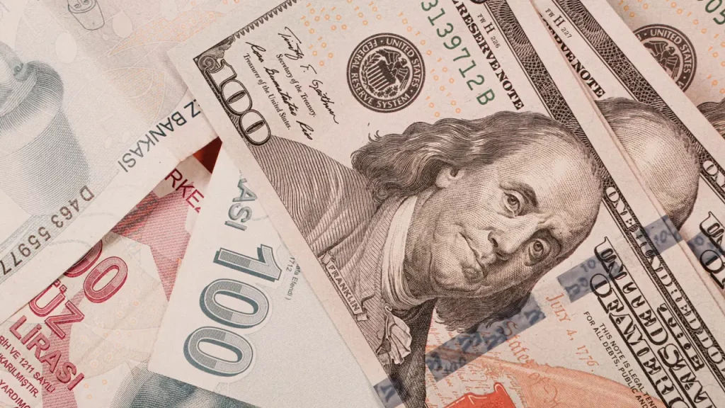 2027’de dolar/TL ne kadar olacak? Yabancı bankalar yeni kur tahminlerini yayımladı…