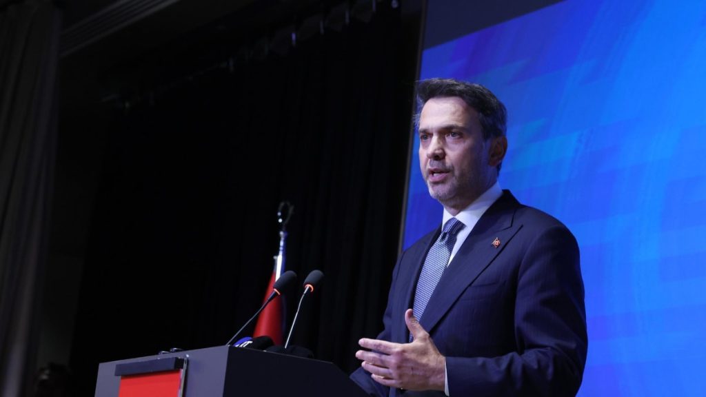 Alparslan Bayraktar, Azerbaycan’la enerji iş birliğinde yeni hedefleri anlattı