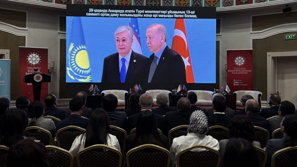 Astana’da Türk zirvesi: İletişim Başkanlığı panel düzenledi