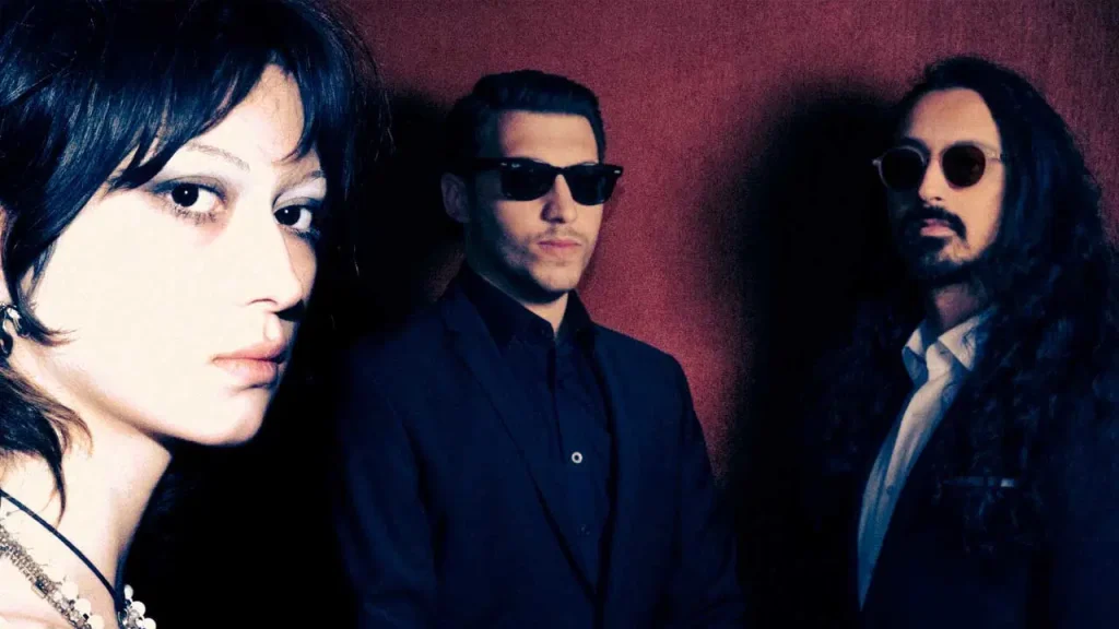 Burgazada’da bağımsız müzik buluşması: “iyimusic fest” Cennet Bahçesi’nde