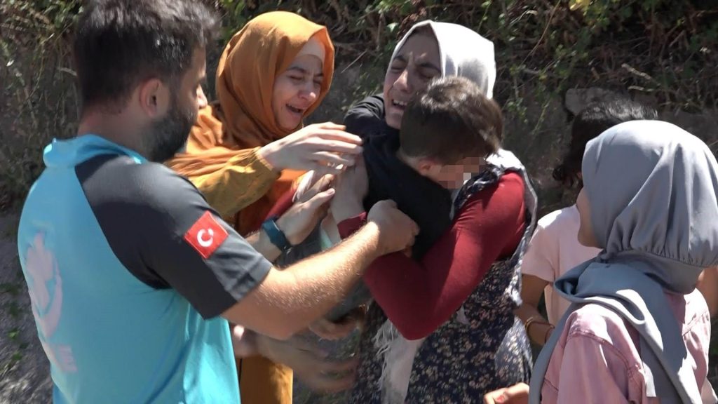 Bursa’da 2,5 yaşındaki Emir kayboldu! 2 saat sonra 1 kilometre ileride bulundu: Annesi kavuşunca bayıldı