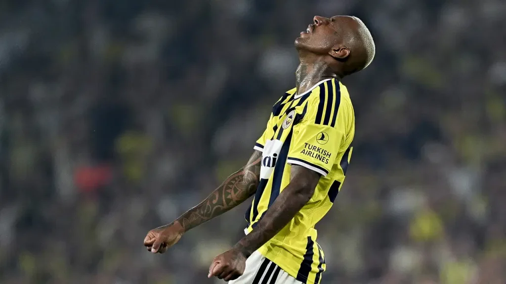 Derbi öncesi Fenerbahçe’de veda: Anderson Talisca, İstanbul’dan ayrıldı