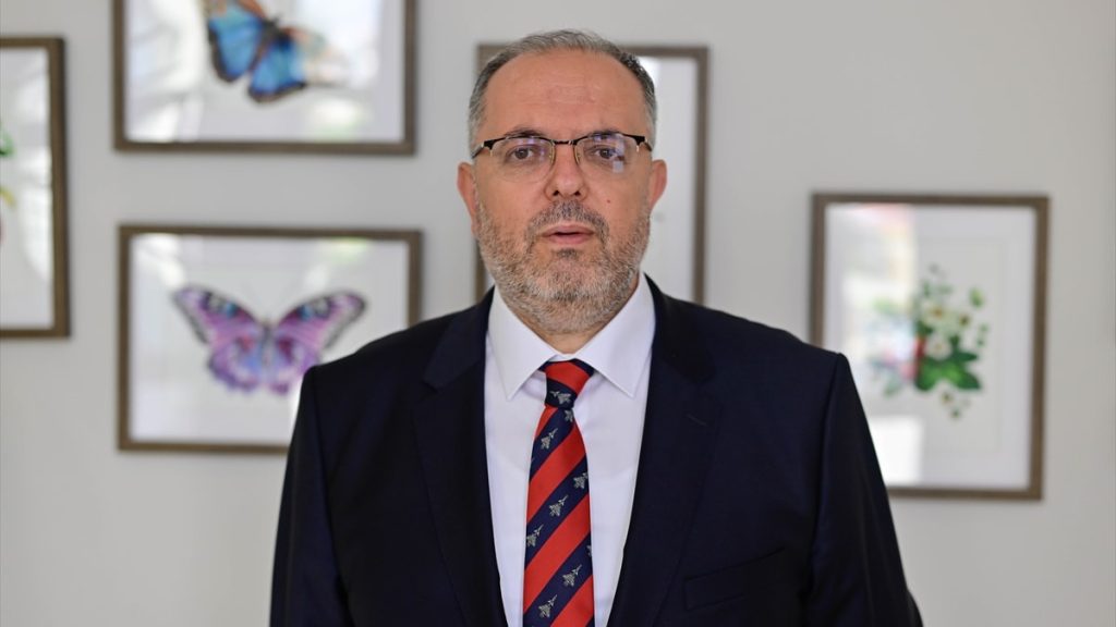 Erhan Afyoncu’dan aile yapısının korunması çağrısı