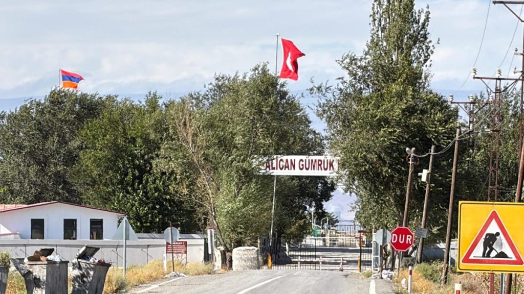 Ermenistan sınırında geri sayım: Açılış için hazırlıklar sürüyor