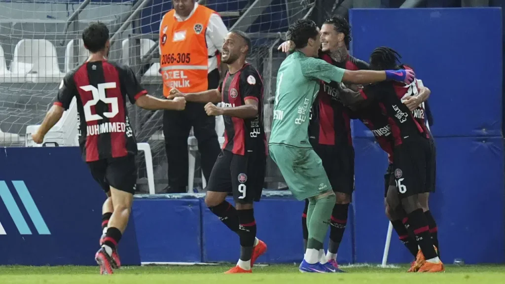 Fatih Karagümrük puanı 90+6’da kaptı!