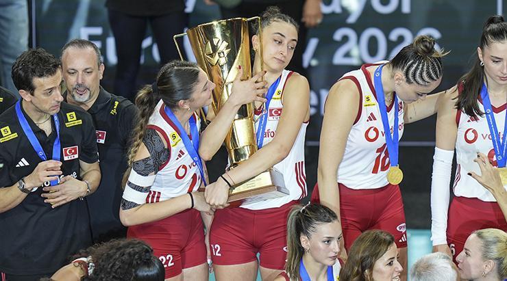 Filenin Sultanları 2026’ya damga vurdu! Türkiye voleybol ülkesi olduğunu tüm dünyaya gösterdi