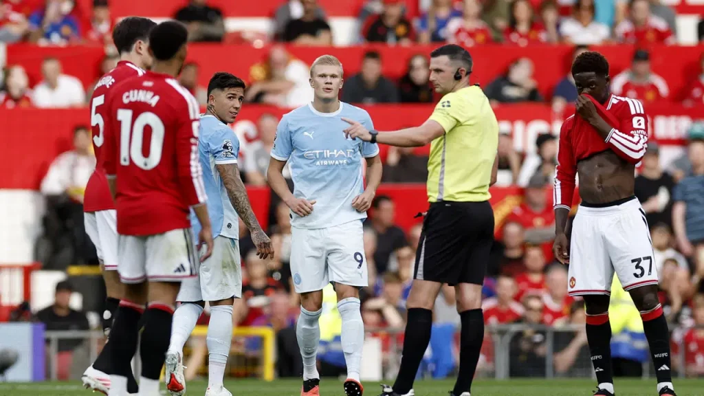 İngiltere Hakem Kurulu resmen açıkladı: Manchester derbisinde VAR hatası kabul edildi