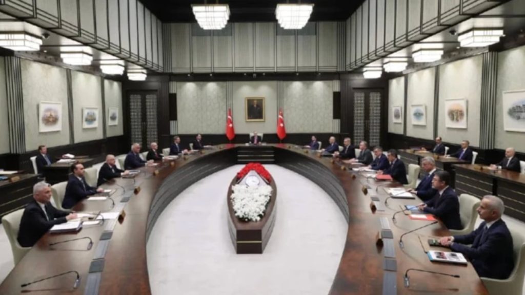 Kabine bugün toplanıyor: Gündemde önemli konular var