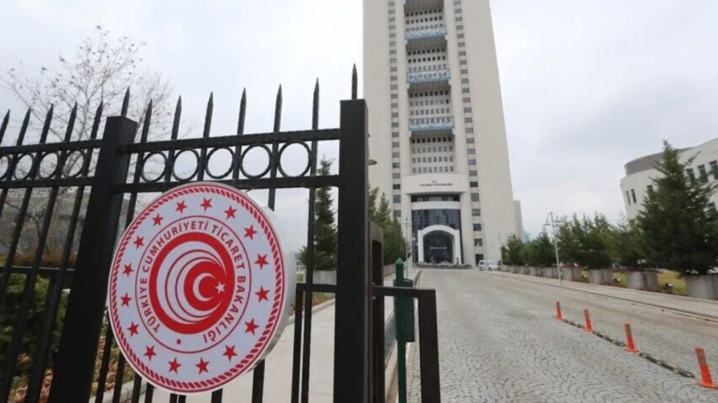 Kadın kooperatiflerine e-ticarette 5 yıllık destek: Ticaret Bakanlığı beş büyük platformla protokol imzaladı