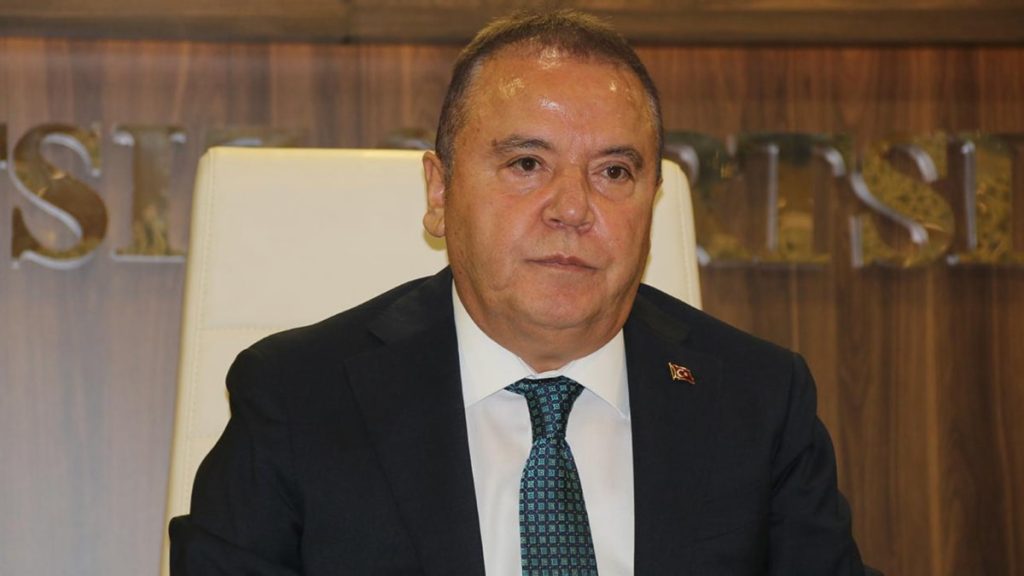 Muhittin Böcek dosyasında çarpık fuhuş ağı ortaya çıktı