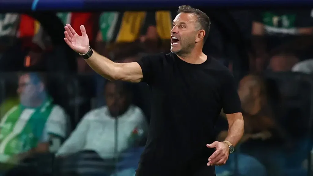 Okan Buruk’tan hakeme sert tepki: ‘Her şeyiyle aleyhimize çalıştı’