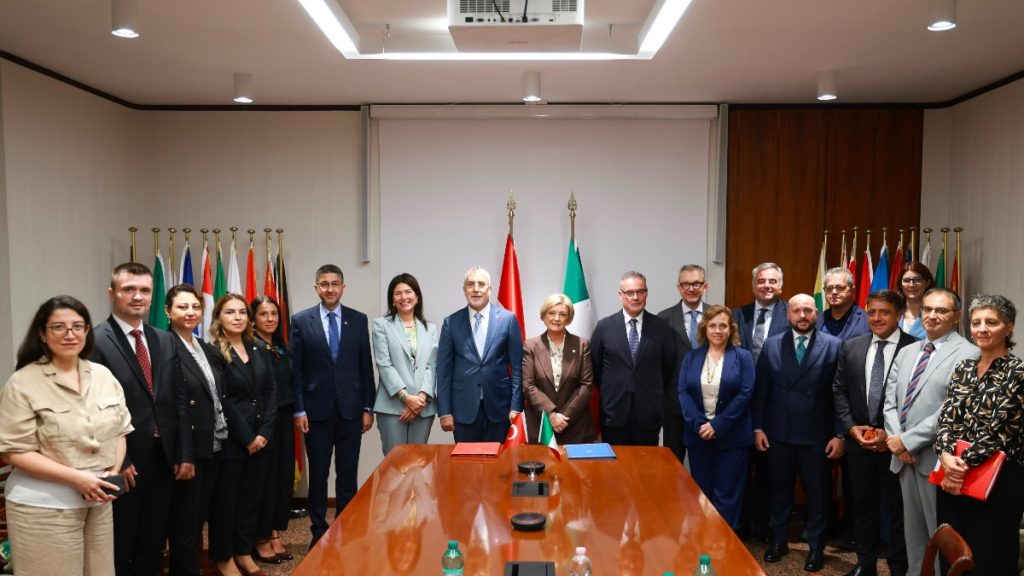Türkiye ile İtalya arasında “iş birliği mutabakat zaptı” imzalandı