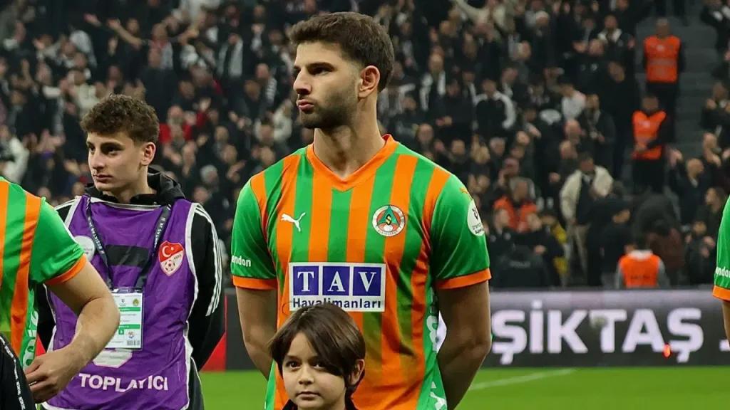 Ümit Akdağ kimdir? Ümit Akdağ kaç yaşında, nereli? Beşiktaş’ın yeni transferi Ümit Akdağ Türk statüsünde mi?