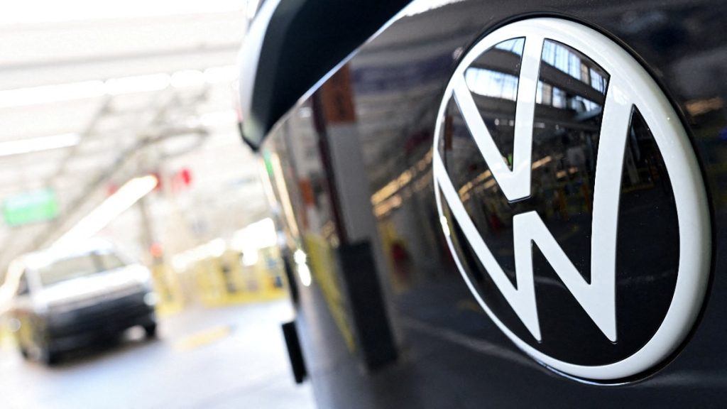 Volkswagen’de kriz derinleşiyor: 50 bin kişi işten çıkarıldı