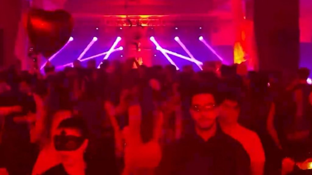 Suriye’de gece kulübünde kutlama: Gençler Cadılar Bayramı partisi düzenledi